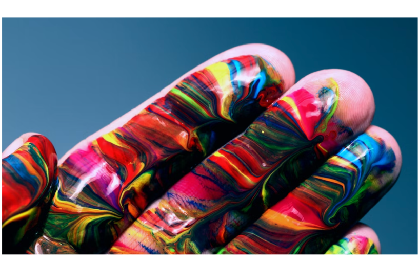 Multicoloured hands
